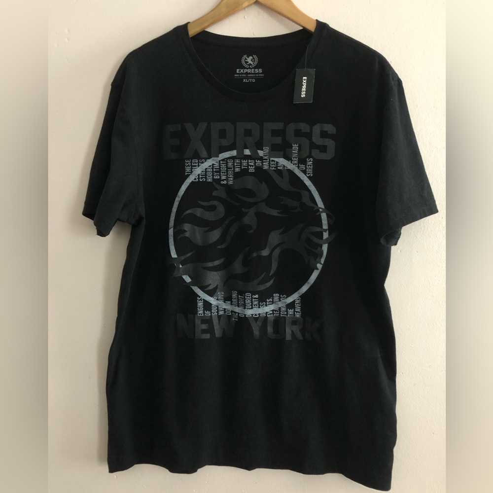 Express men’s T-Shirt NWT